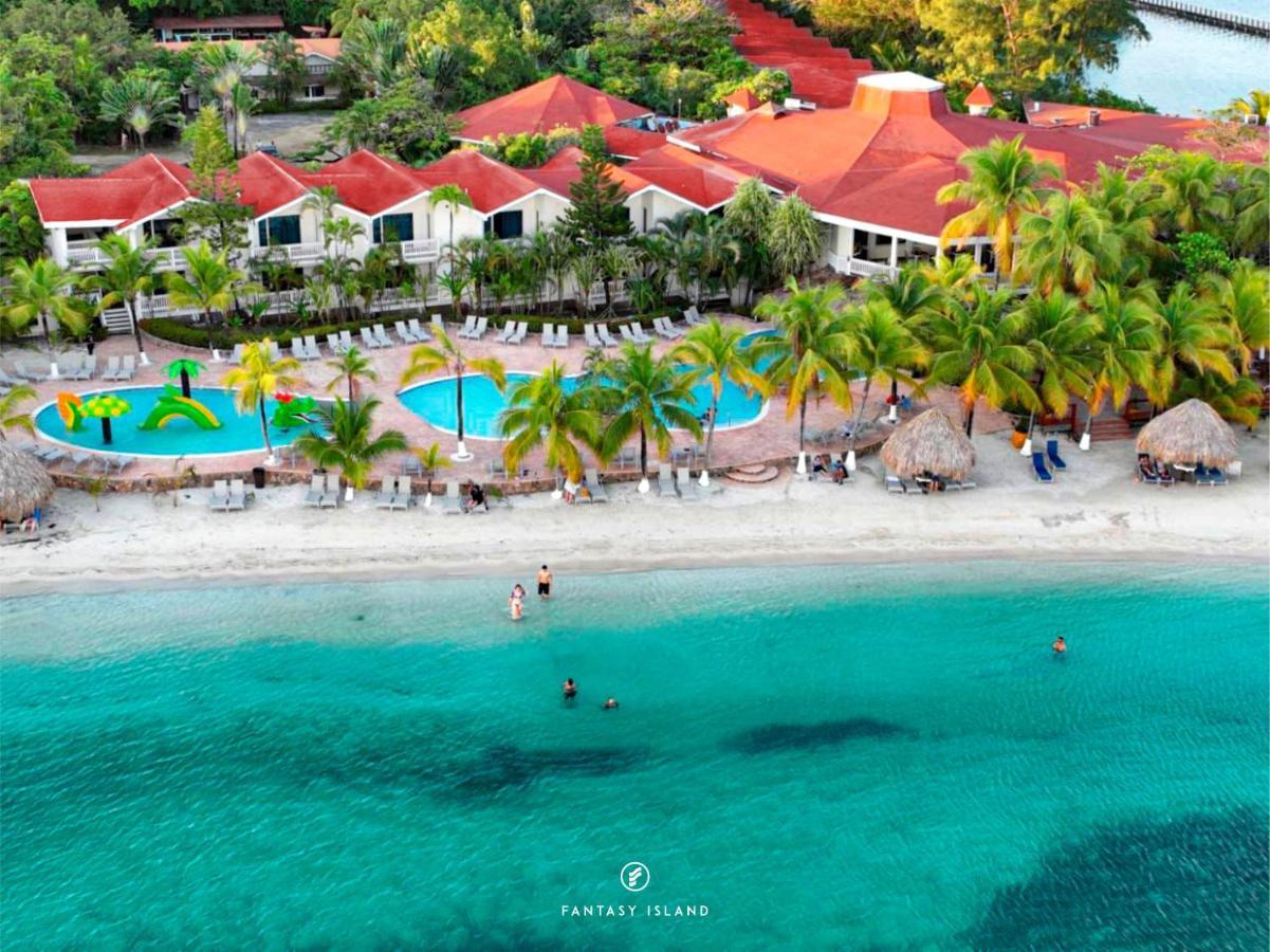 Fantasy Island Beach Resort And Marina First Bight Eksteriør billede