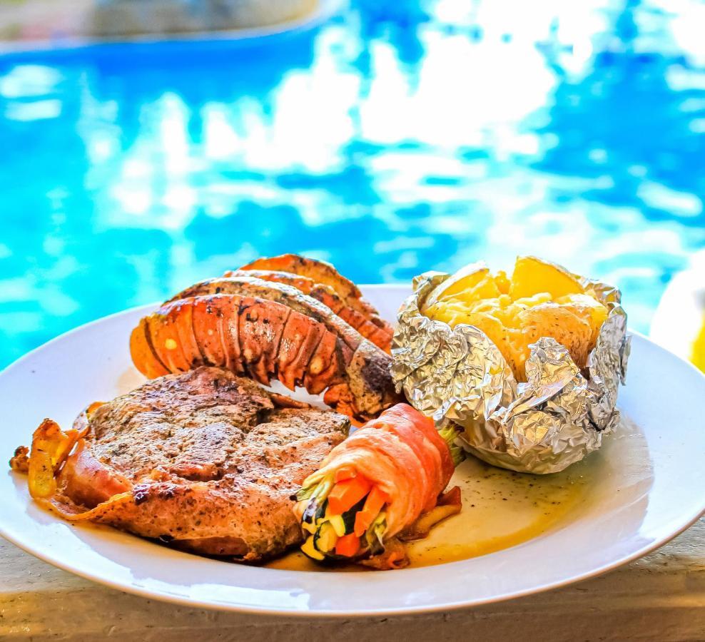 Fantasy Island Beach Resort And Marina First Bight Eksteriør billede