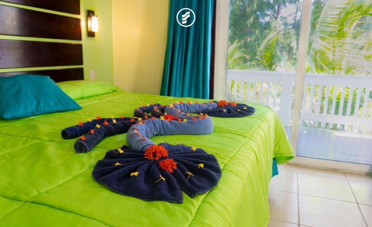 Fantasy Island Beach Resort And Marina First Bight Eksteriør billede